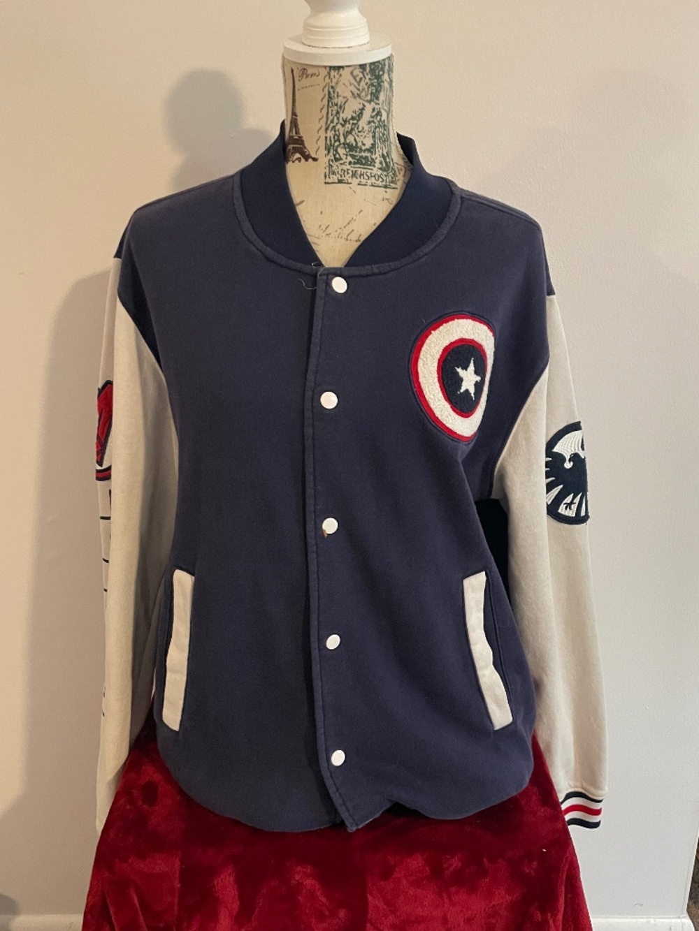 MARVEL - Captain America Varsity Jacket